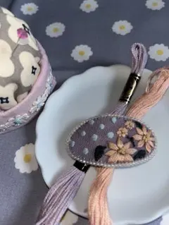 フラワーモチーフピン