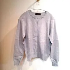 【美品】ビジュー付き♡ライトグレー 薄手ニットカーディガン