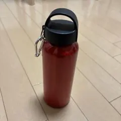 赤い　ステンレス水筒