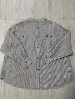 《値下げ可》NICOLE179/WG ストライプ柄長袖シャツのサムネイル
