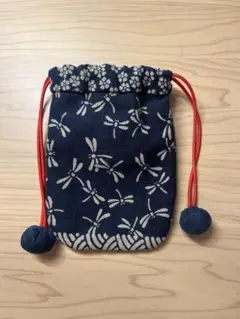 トンボと花柄の巾着袋