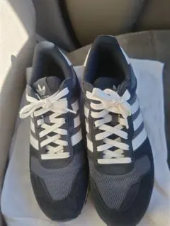 adidas グレー ホワイト スニーカー27.5センチ