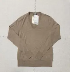 新品 UNIQLO エクストラファインメリノ Vネックセーター 茶色 S