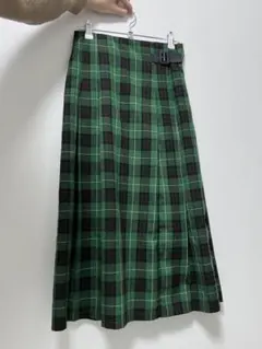緑と黒のチェック プリーツスカート