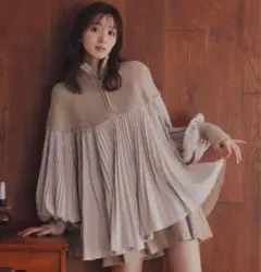 【新品タグ付】岡崎紗絵さんコラボ　ココディール プリーツドッキングニット