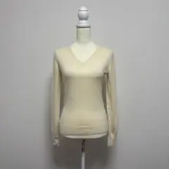 UNIQLO 白　カシミヤ　ニットのサムネイル