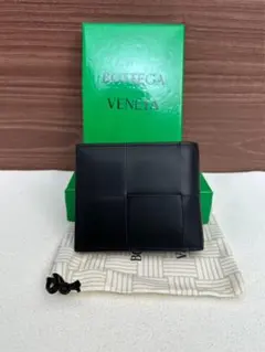 BOTTEGA VENETA イントレチャート 二つ折り財布 メンズ