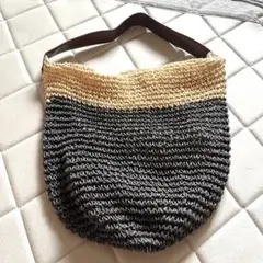 編み込みデザイン グラニーバッグ 紺色とベージュ