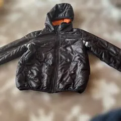 フード付き　ダウン　130 子供向け　ジャケット 冬物