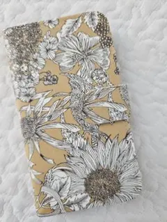 Linly@N.Yさま専用ページ 花柄 手帳型 フリップケースiPhone15のサムネイル