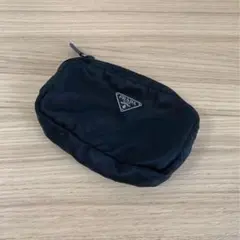 最終値下げ！ PRADA プラダ ブラック ナイロン ポーチ ロゴ レディース