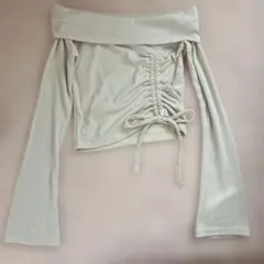 ライトベージュ フロントギャザー トップス