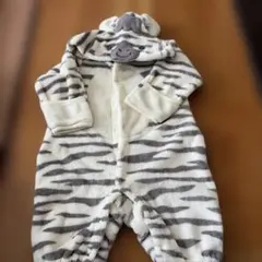 ゼブラ柄フリースロンパース