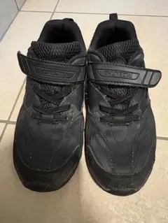 瞬足　スニーカー　黒　21.5