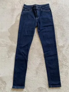 UNIQLO ユニクロ　ウルトラストレッチジーンズ　25