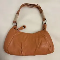 レザー ショルダーバッグ オレンジのサムネイル
