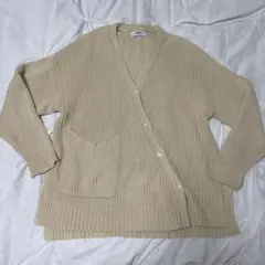 AZUL ベージュ ニットカーディガン ポケット付