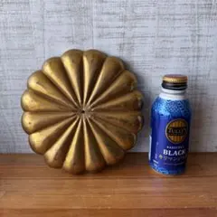 寺院 門扉装飾 銅製 菊型 20.5cm 建築金具 校章 骨董 古道具 - メルカリ