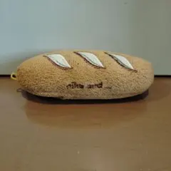 パン型　ポーチ　ニコアンド