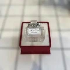 ミスディオール オードゥ パルファン 5ml