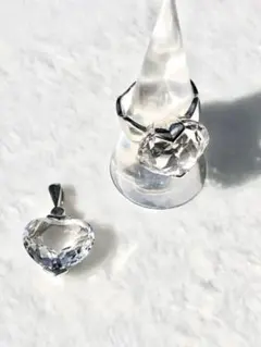 クリスタルハートリング&ペンダントセット