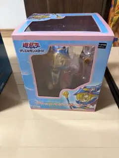 コトブキヤ 遊戯王 ブラック・マジシャン・ガールのサムネイル