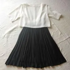 DRESSTERRIOR　モノトーン　プリーツ　ワンピース セットアップ　36のサムネイル