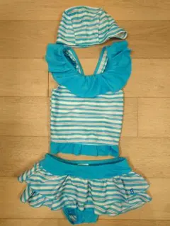 【美品】グリーンレーベルリラクシング　水着セットフリル付き 青と白と赤ストライプ