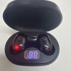 ワイヤレスイヤホン 本体 ブラック 充電ケース付き　☆ジャンク品