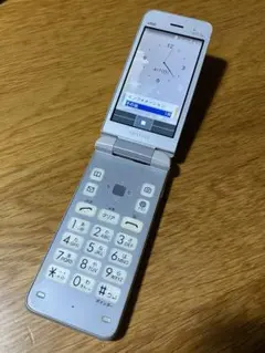 au GRATINA 4G KYF31 ホワイト SIMロック解除済み - メルカリ