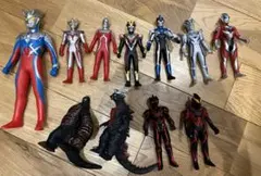 ウルトラマンフィギュア　　ソフビ　人形　ゼロ　ベリアル　オーブのサムネイル
