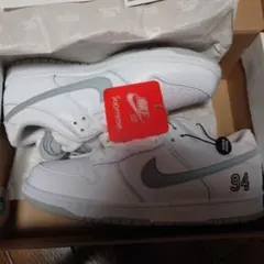 値下げ Supreme × Nike SB Dunk Low 27.5cm