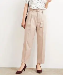 新品☆vis☆ベルト付センタープレステーパードパンツ☆ライトベージュ