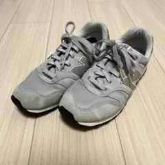 ニューバランス　373のサムネイル