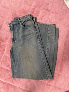GU バレルレッグジーンズ