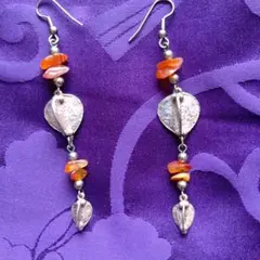 シルバーオレンジダングルイヤリング