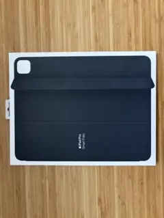 Apple iPad Pro Smart Folio 13 inchのサムネイル