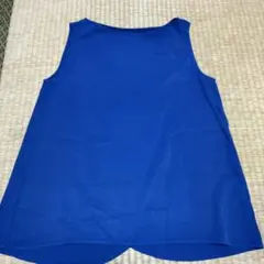 バックオープンタンクトップのサムネイル