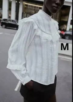 ZARA ザラ　レーストリムフリルブラウス　新品、未使用