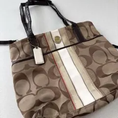 COACH シグネチャー トートバッグ ブラウンのサムネイル