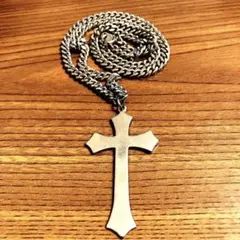 ☆特価かっこいいクロスネックレス