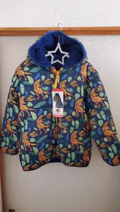 【新品未使用！キッズ110～120㎝】ボアダウンにもなるリバーシブル可能なコート