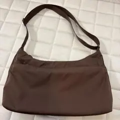 UNIQLO ショルダーバッグ ブラウンのサムネイル