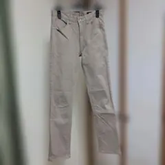 UNIQLO ベージュ カジュアルパンツ