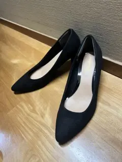 黒 スエード風 ポインテッドトゥパンプス 25.5cm