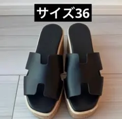 HERMES エズ　36 ブラック　サンダルのサムネイル