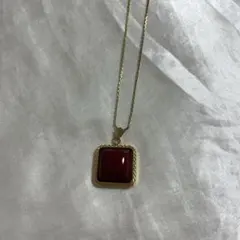珊瑚スクエア型ペンダント ネックレス