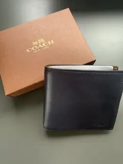 【新品未使用】COACH 二つ折り財布 ブラックのサムネイル