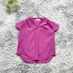 Mew's REFINED CLOTHES【M】Vネック 半袖 ブラウス ピンクのサムネイル