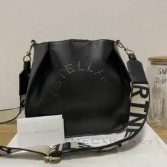 《美品》STELLA McCARTNEY レザー ショルダーバッグ ブラックのサムネイル